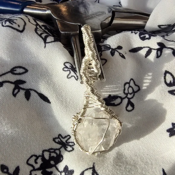 Herkimer diamond pendant handmade - Picture 2 of 3